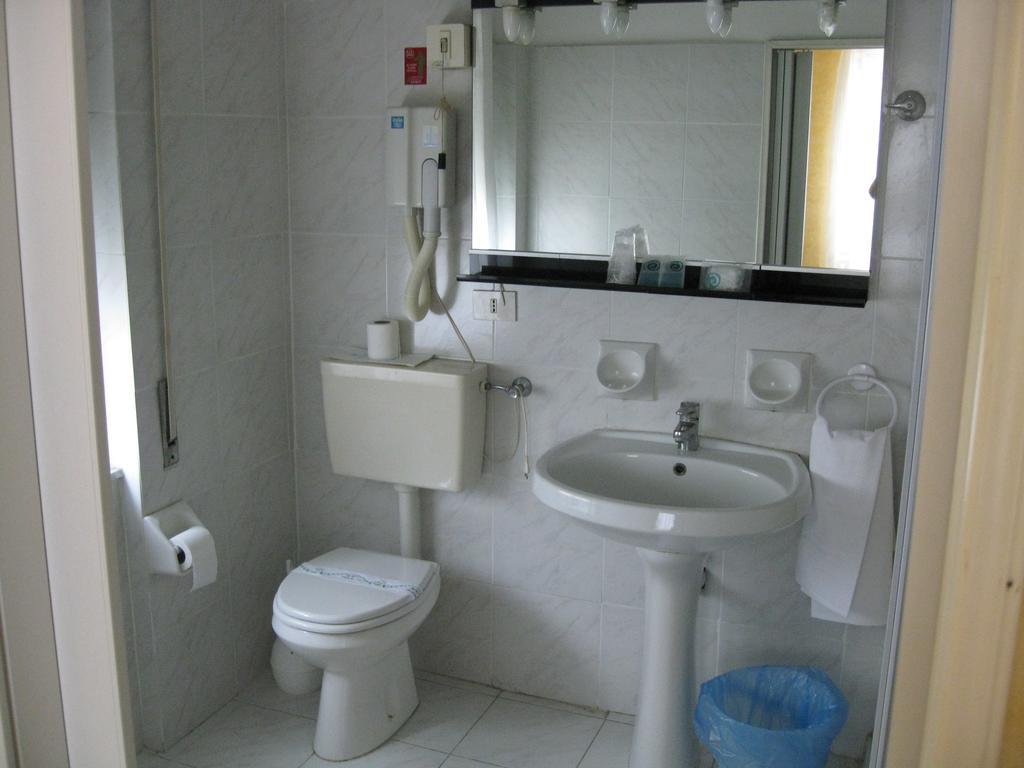 Hotel Acqua Marina Albissola Marina Eksteriør bilde