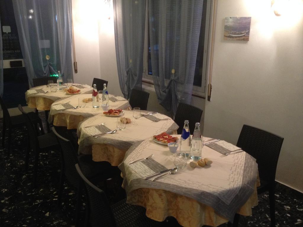 Hotel Acqua Marina Albissola Marina Eksteriør bilde
