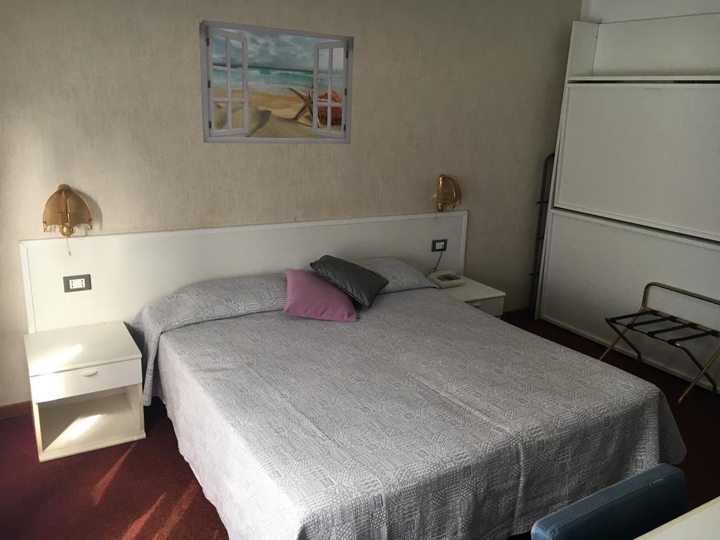 Hotel Acqua Marina Albissola Marina Eksteriør bilde